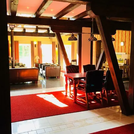 Schoenhof דירה *