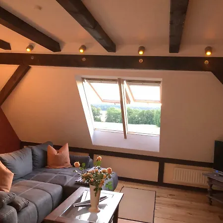 Schoenhof * פלדברג