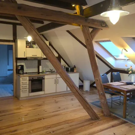 Schoenhof * פלדברג